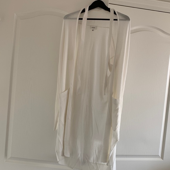 Aritzia Sweaters - Three quarter sweater